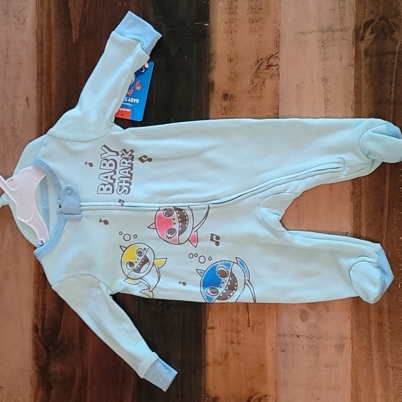 Baby Shark Nickelodeon One Piece with Hat - Picture 1 of 6